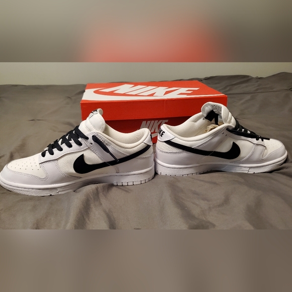 Nike Dunk Low Retro - Picture 5 of 9